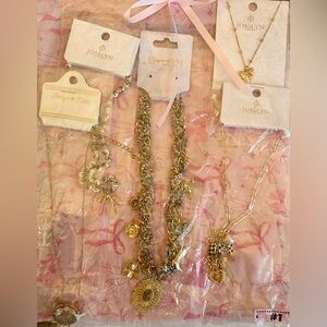 💎Boutique Jewelry Bundle –Curated by Me💎
5 Brand New Pieces for $30